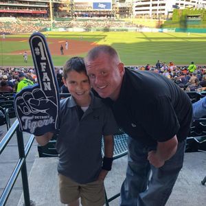 Meet your Posher, Dewey